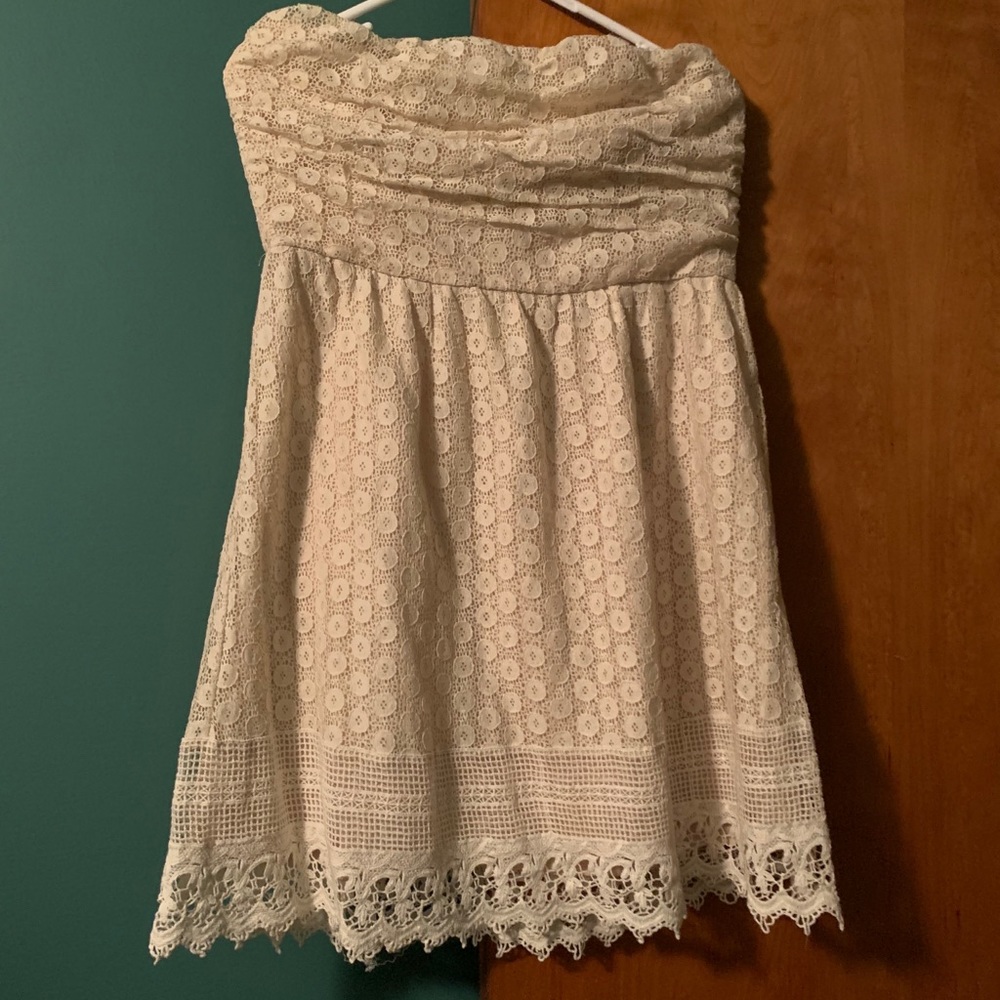 Strapless dress